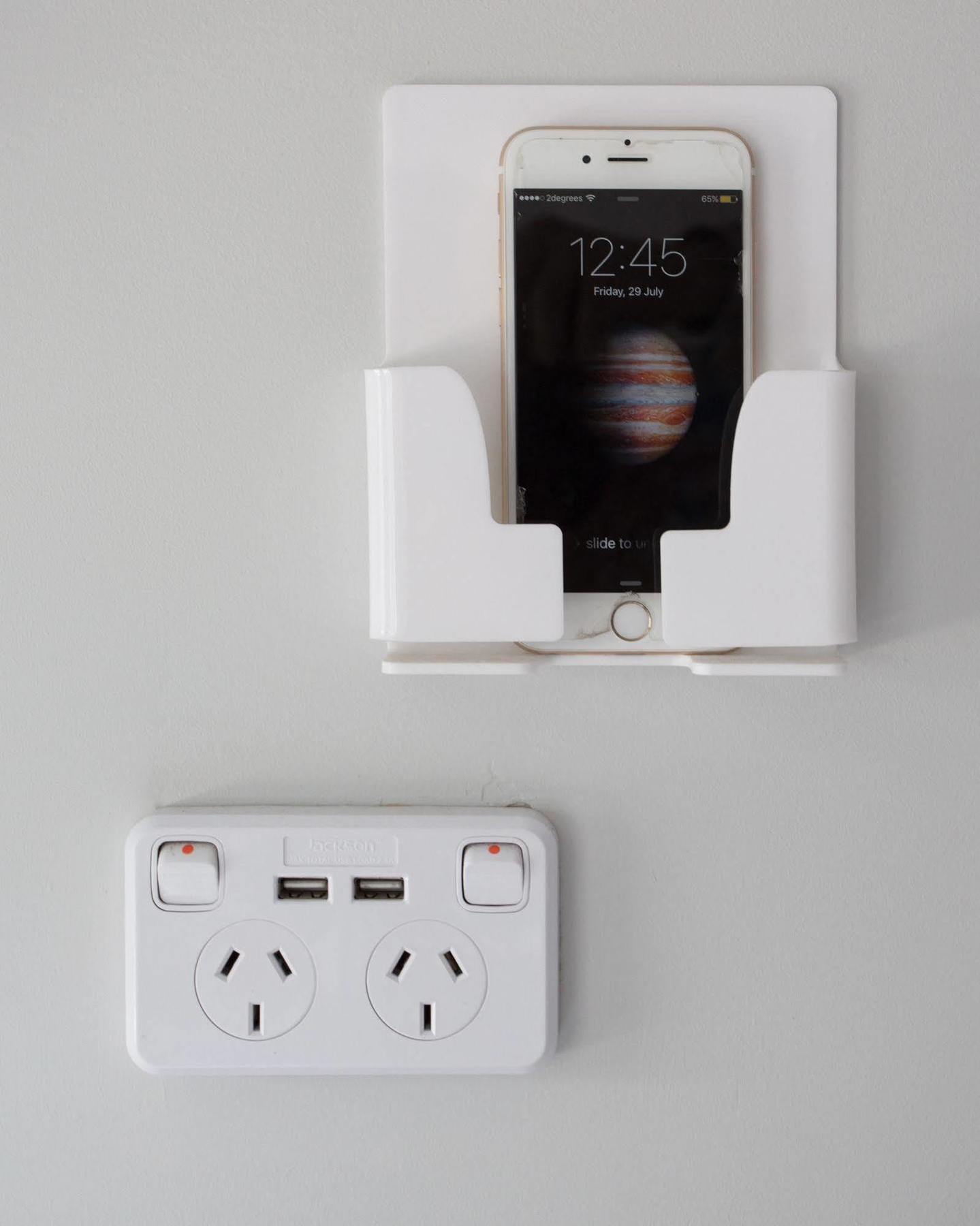 Urbanz Hostel Christchurch Exterior photo A phone holder